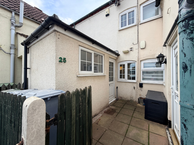 East Lane, Edwinstowe, NG21